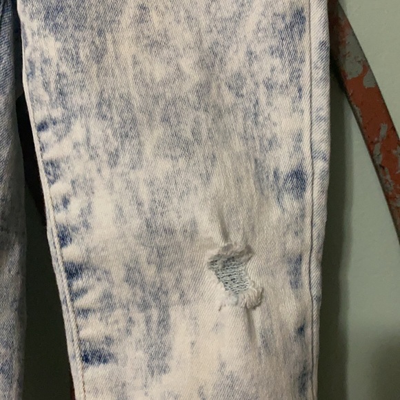 Girls’ 4T Gap Distressed Denim Stretch Jegging Ankle - Picture 5 of 11